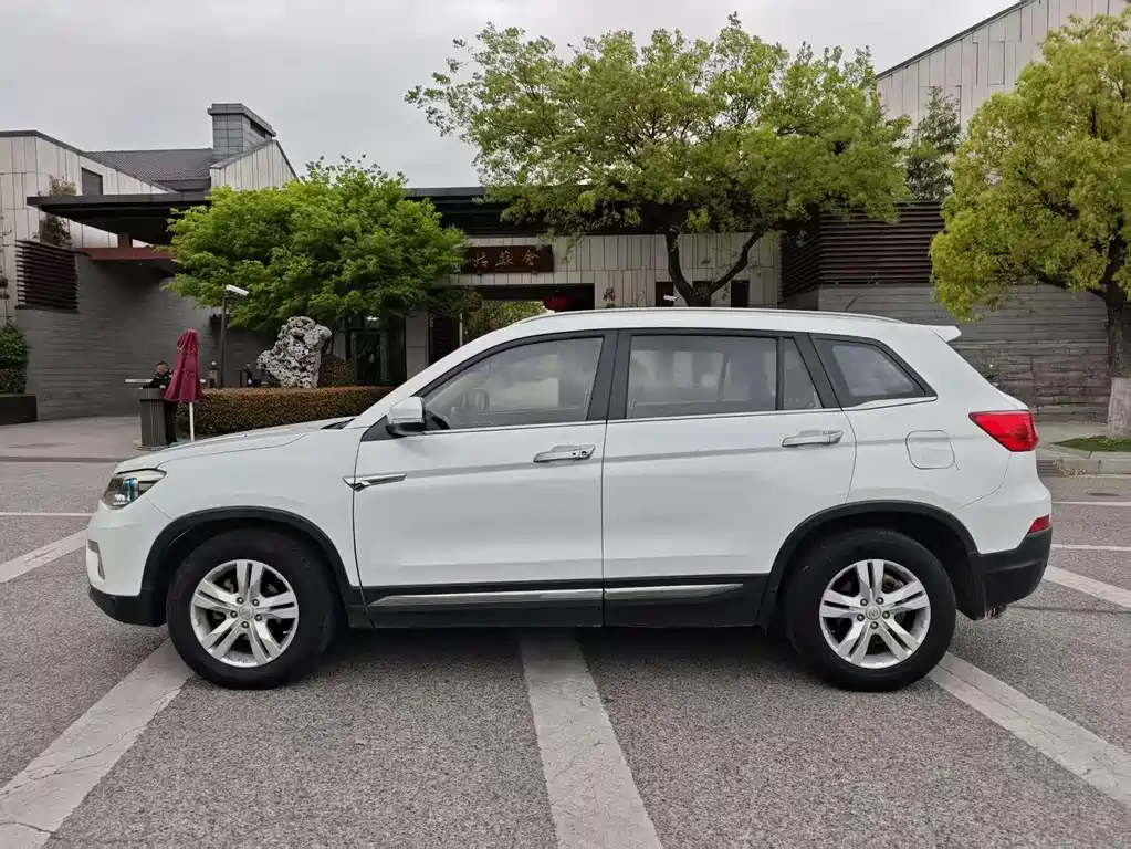 Changan CS75 长安CS75 2015款 1.8 T 自动四驱时尚型 国V