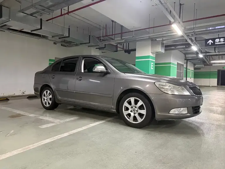 Skoda Octavia 明锐 2013款 2.0 L 自动逸杰版