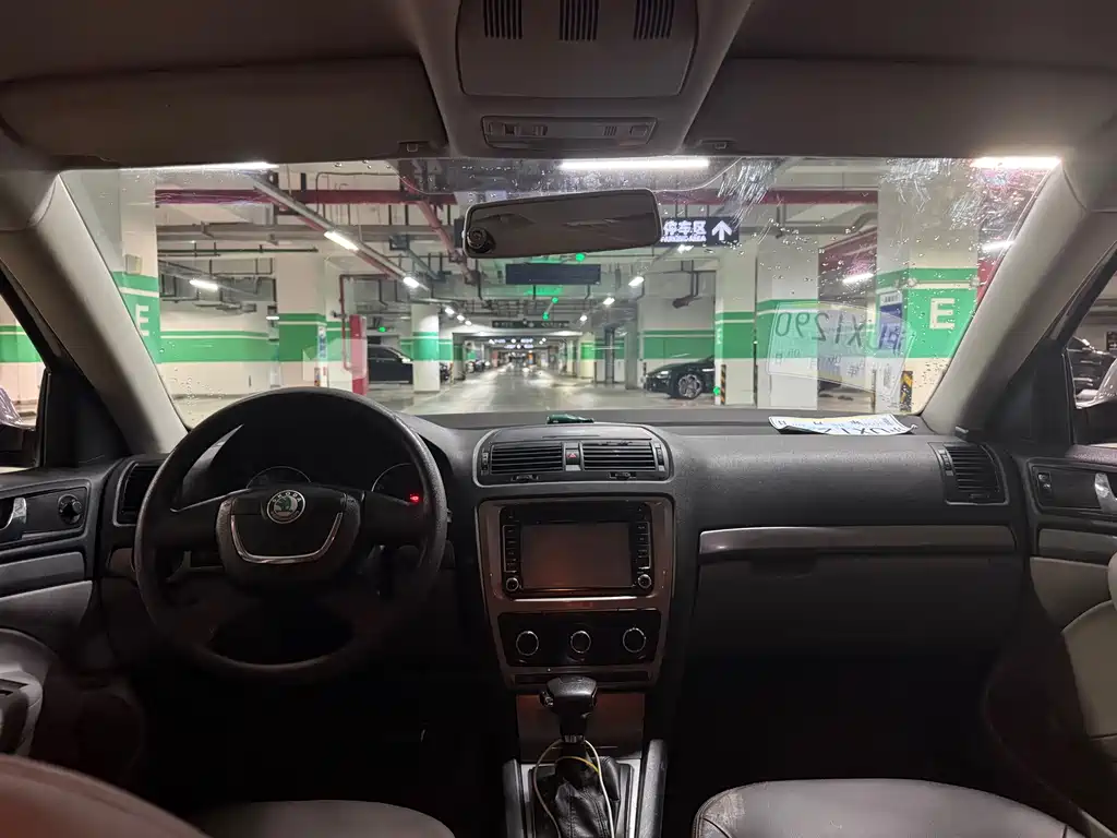 Octavia 明锐 2013款 2.0 L 自动逸杰版