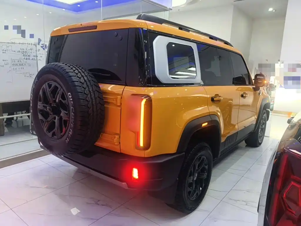 BAIC BJ40 2.0 T New City Hunter Supreme