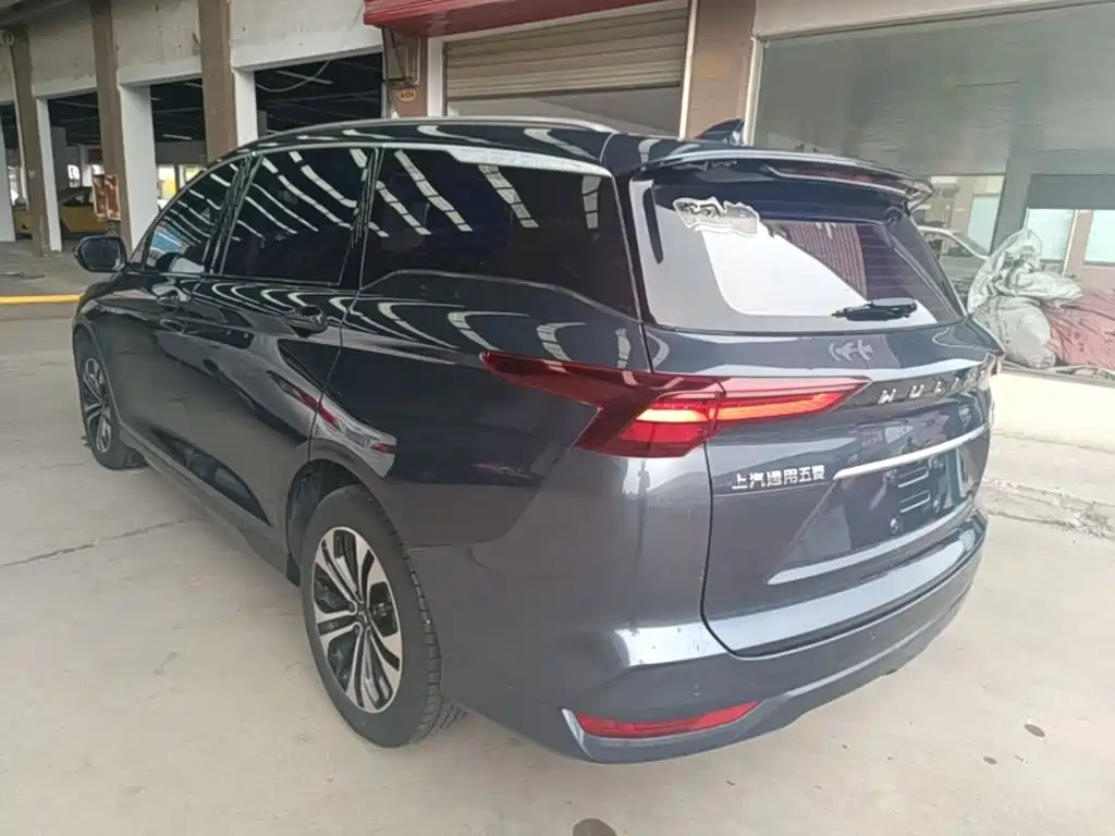 Wuling Victory 1.5 T CVT Flagship