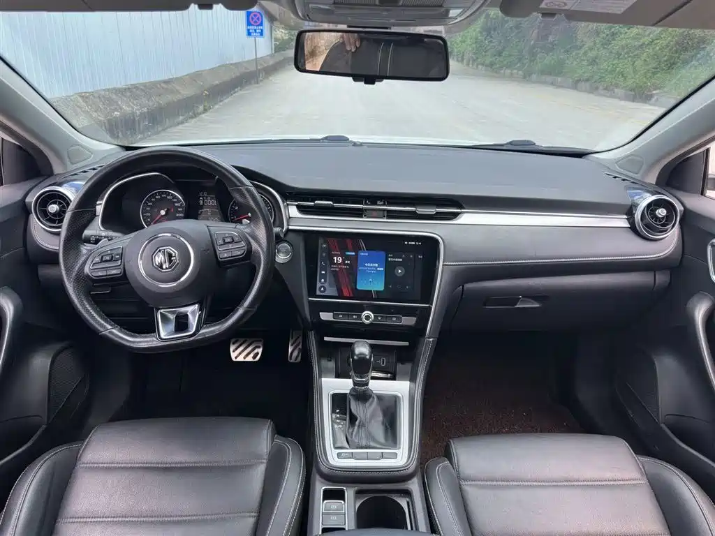 MG6 20 T Auto Luxury Connected CN-V