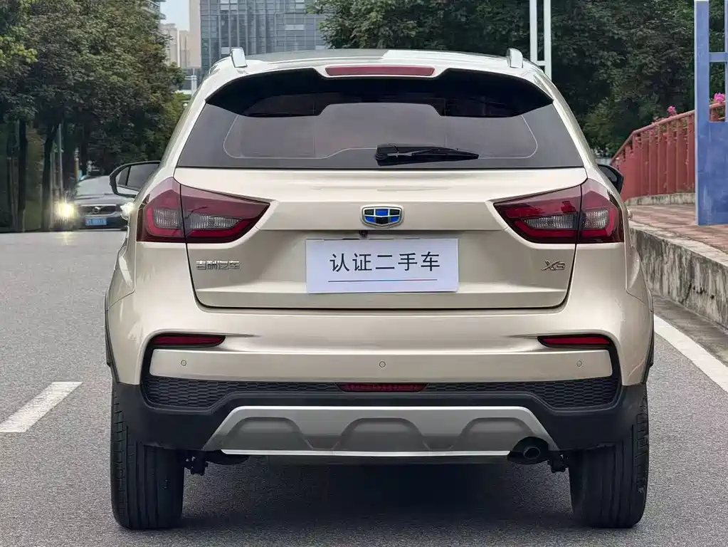 Vision X3 远景X3 2020款 1.5 L 手动尊贵型