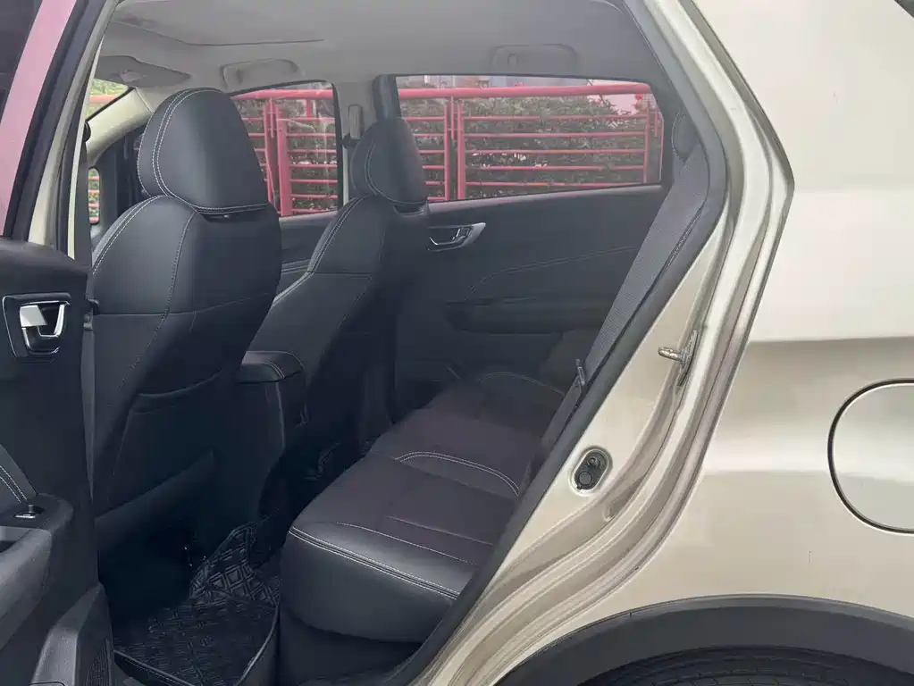 Vision X3 远景X3 2020款 1.5 L 手动尊贵型