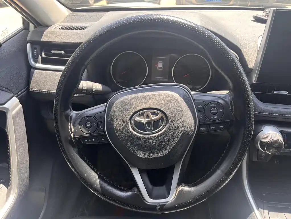 Wildlander 2.0 L CVT 4 WD Luxury