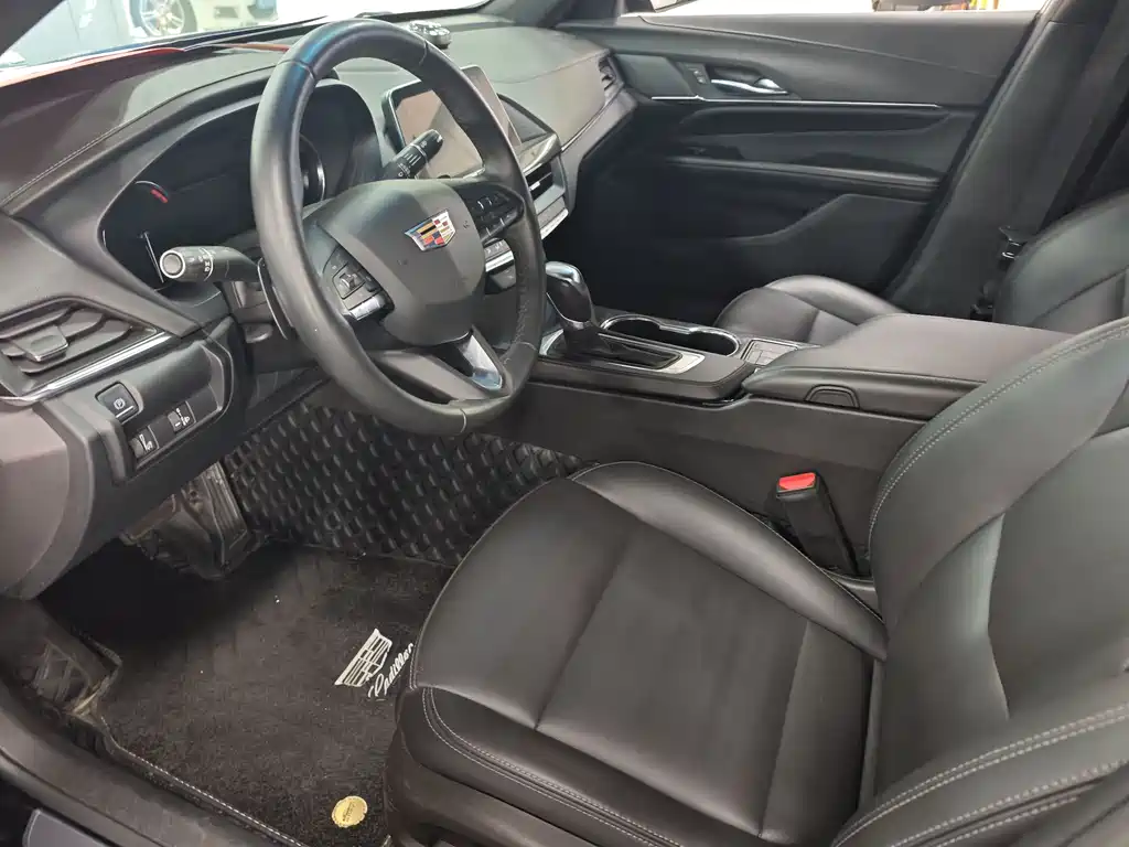 Cadillac CT4 28 T Luxury