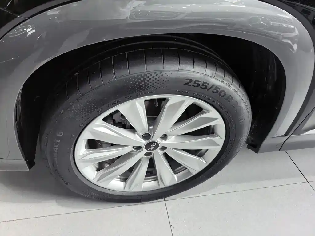 Audi Q6 45 TFSI quattro Qiyun Feather Package 7-seat
