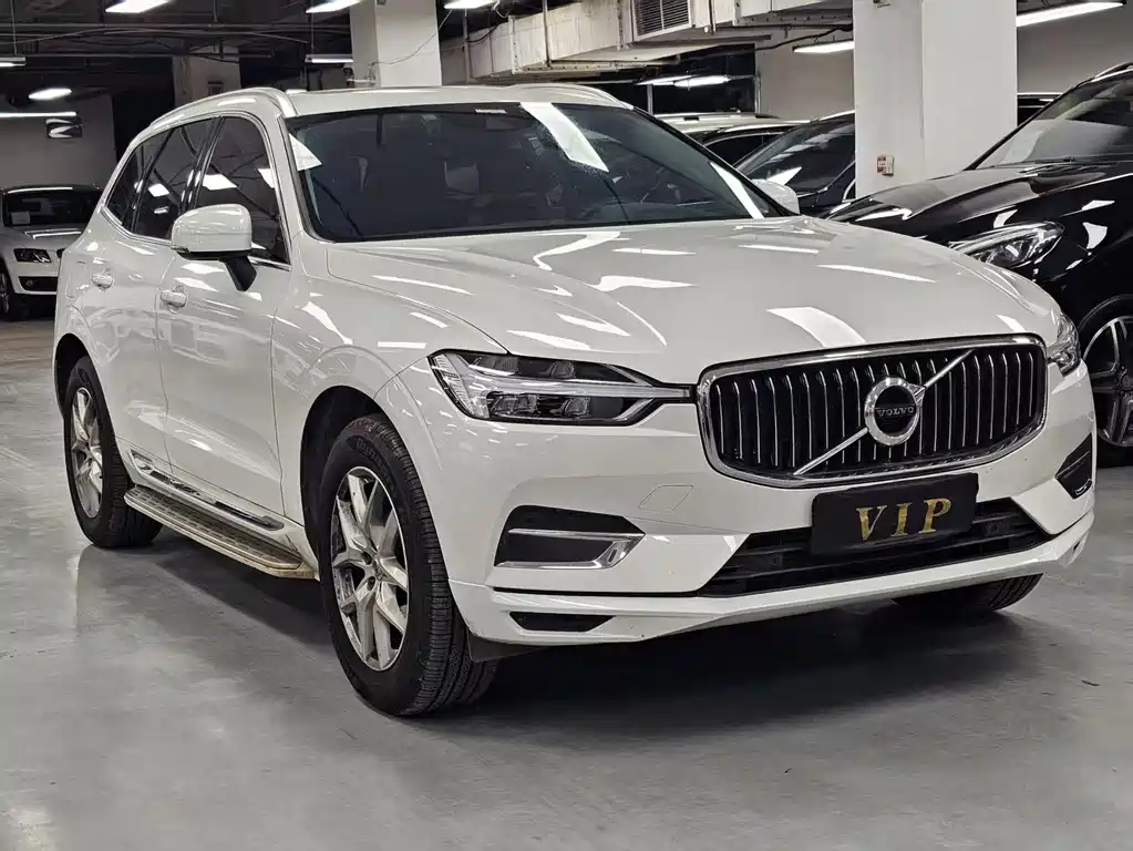 Volvo XC60 T5 4 WD Smart Ease Luxury