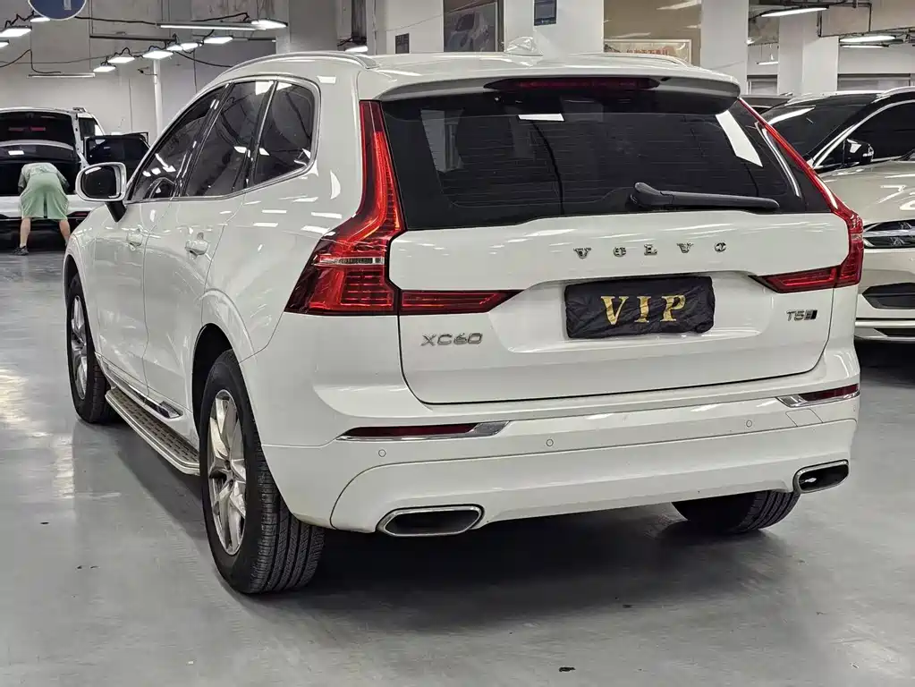 Volvo XC60 T5 4 WD Smart Ease Luxury