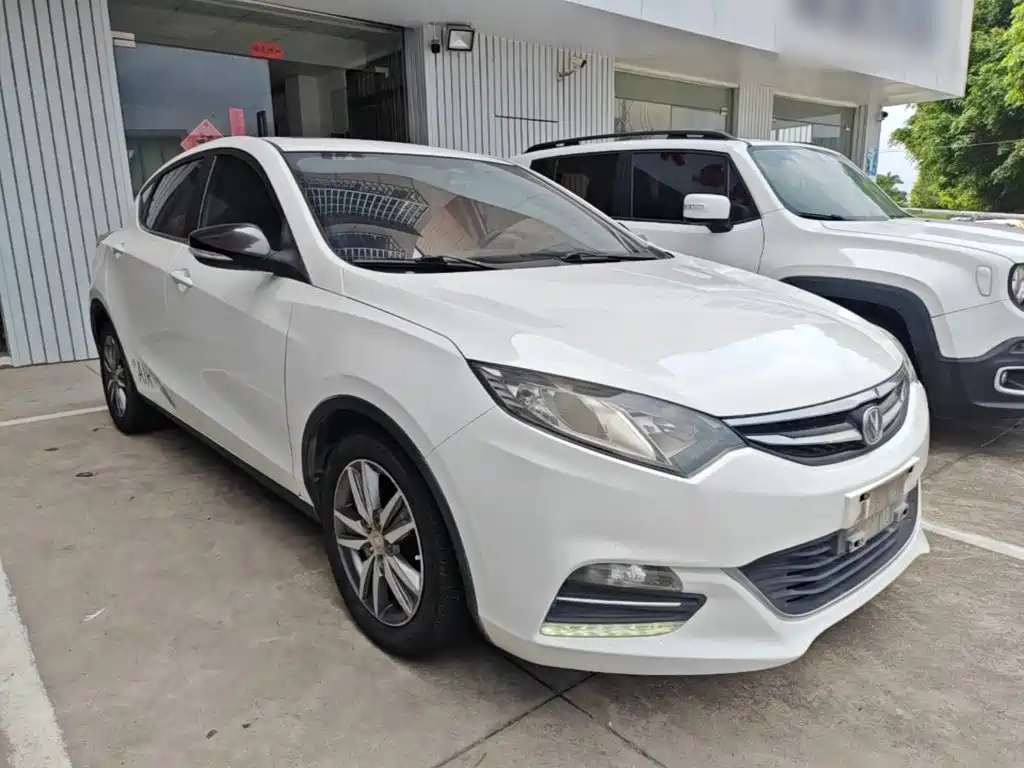 Eado XT 1.6 L Auto Handsome Cool