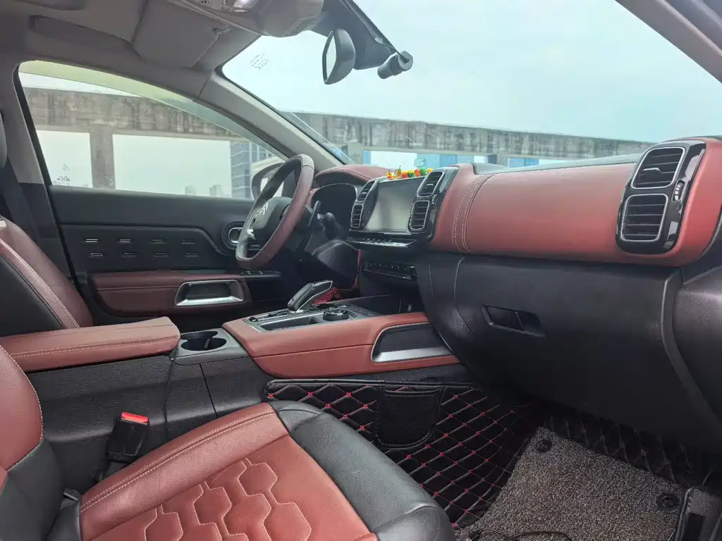 C5 Aircross 380 THP Luxury