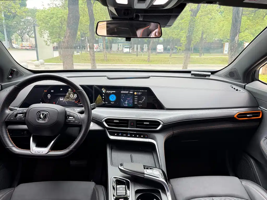 Changan UNI-T 1.5 T Sport Distinguished