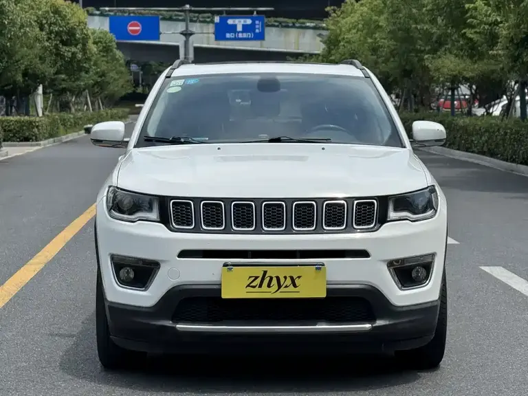 Jeep Compass 200 T Auto Premium Enjoyment