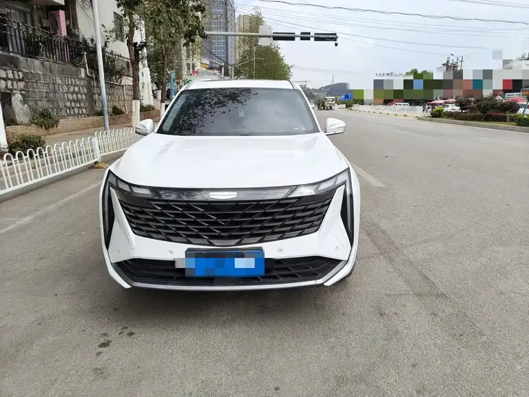 Geely Boyue L 1.5 TD DCT Distinguished