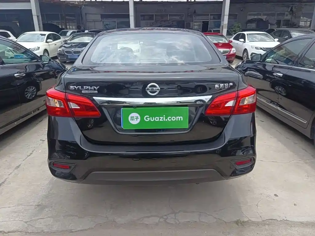 Sylphy Facelift Classic 1.6 XE CVT Comfort