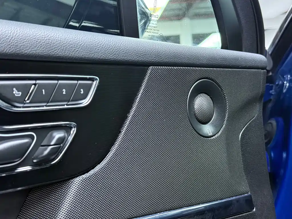 Corsair 2.0 T 4 WD Honor Shine