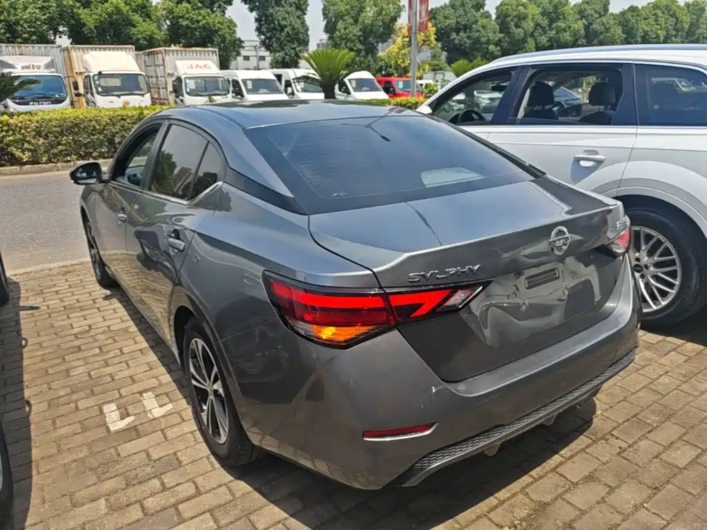 Sylphy 1.6 L XL CVT Joy
