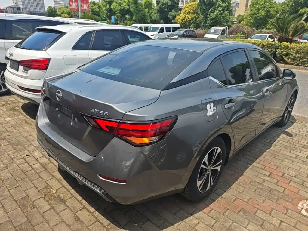 Sylphy 1.6 L XL CVT Joy