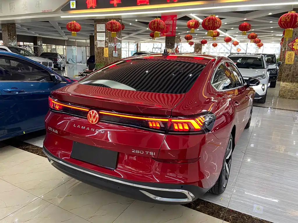 Lamando Lamando L 280 TSI DSG Spicy Cool