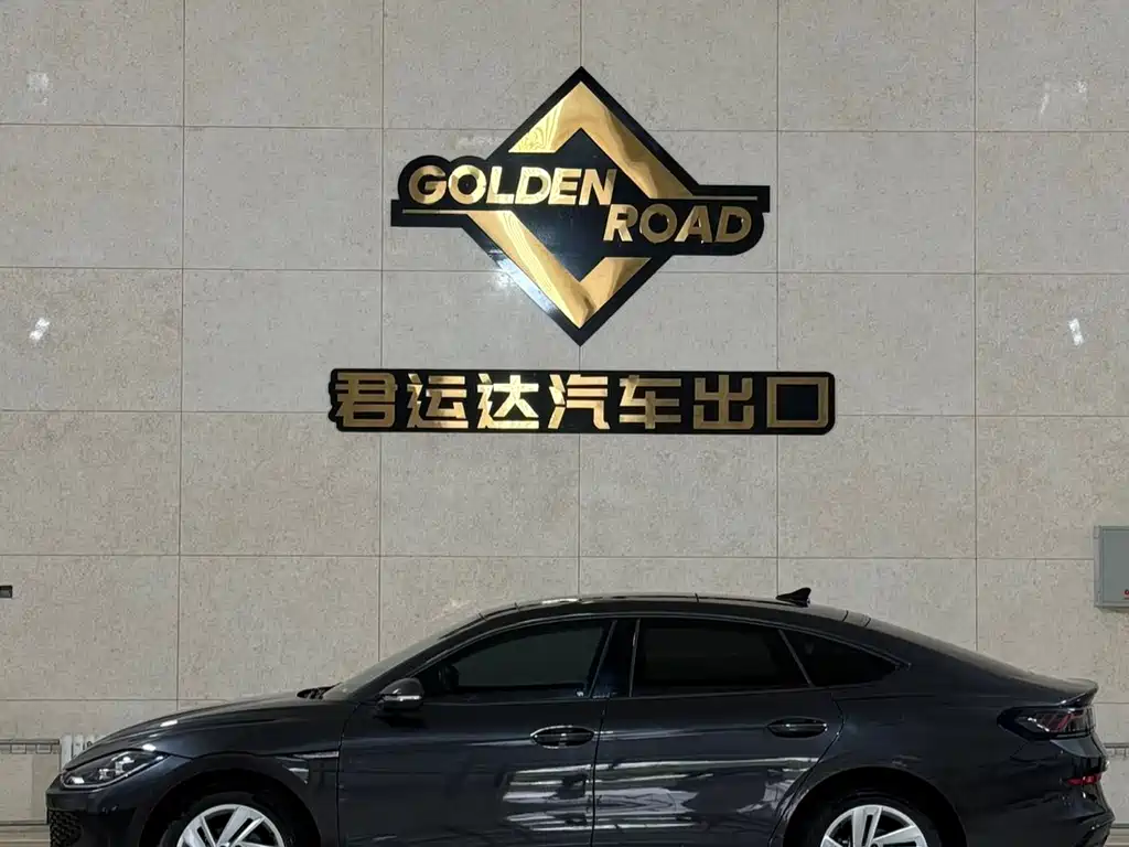 Lamando Lamando L 280 TSI DSG Dazzle Hot