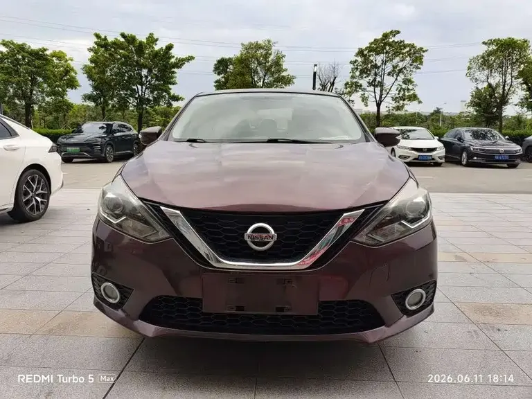 Nissan Sylphy 1.6 XV CVT Connected Premium CN-V