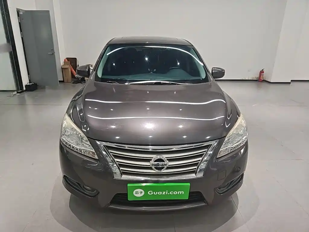 Sylphy 1.6 XV CVT Premium