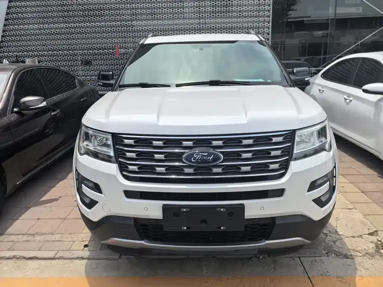 Ford Explorer (Import) 2.3 T Style