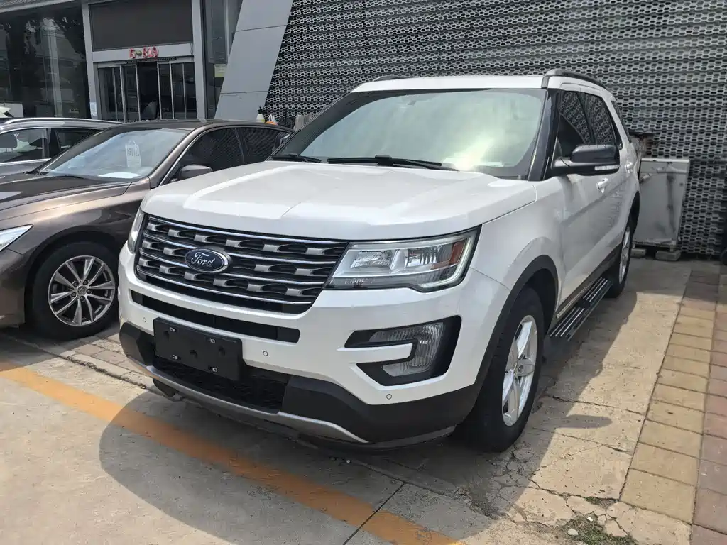 Explorer (Import) 2.3 T Style