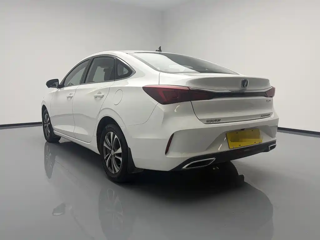 Eado PLUS Blue Whale NE 1.4 T GDI DCT Distinguished
