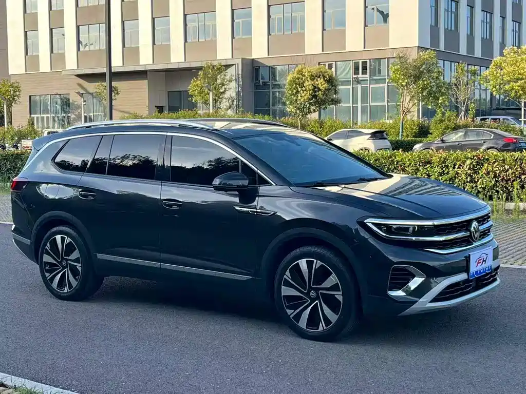 Talagon 380 TSI 4 WD Luxury Premium Realm Pro