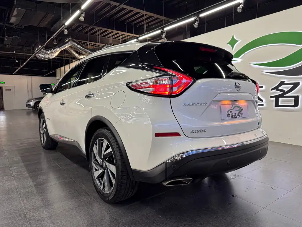 Murano 楼兰 2017款 2.5 S/C HEV XL 四驱混动尊贵版