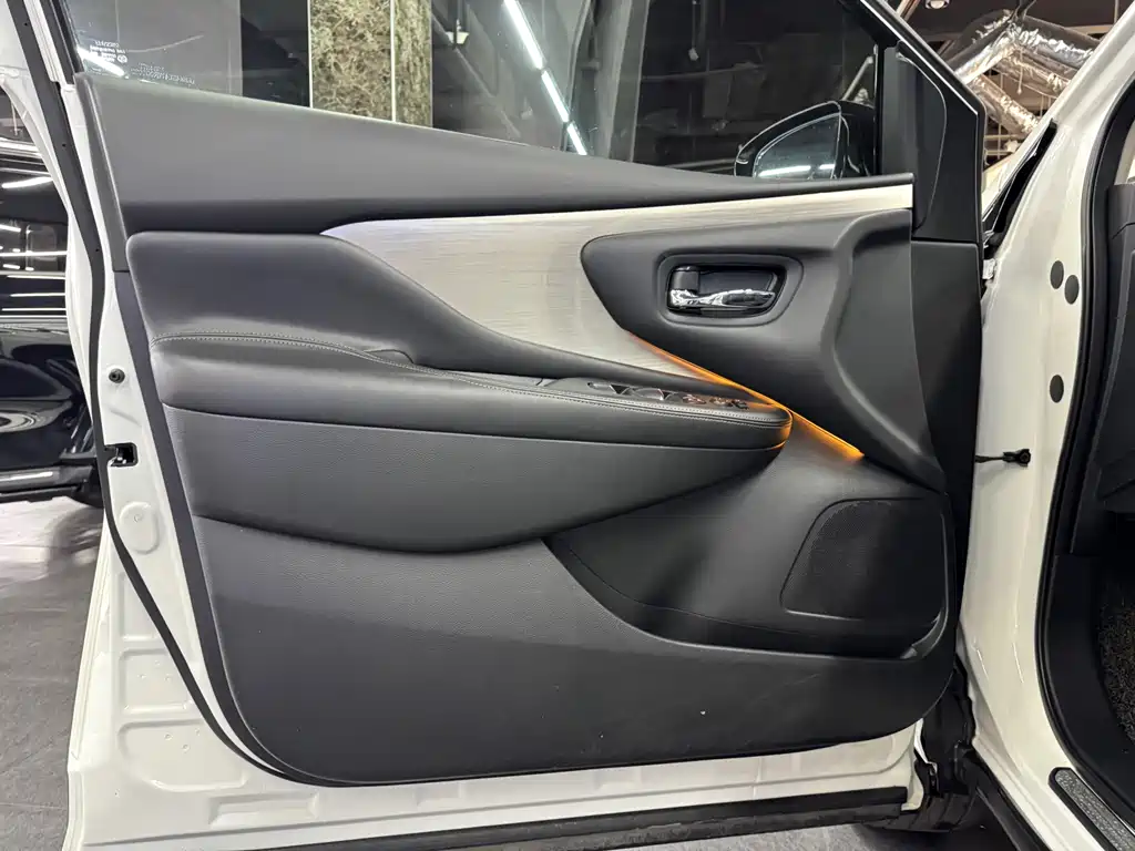 Murano 楼兰 2017款 2.5 S/C HEV XL 四驱混动尊贵版