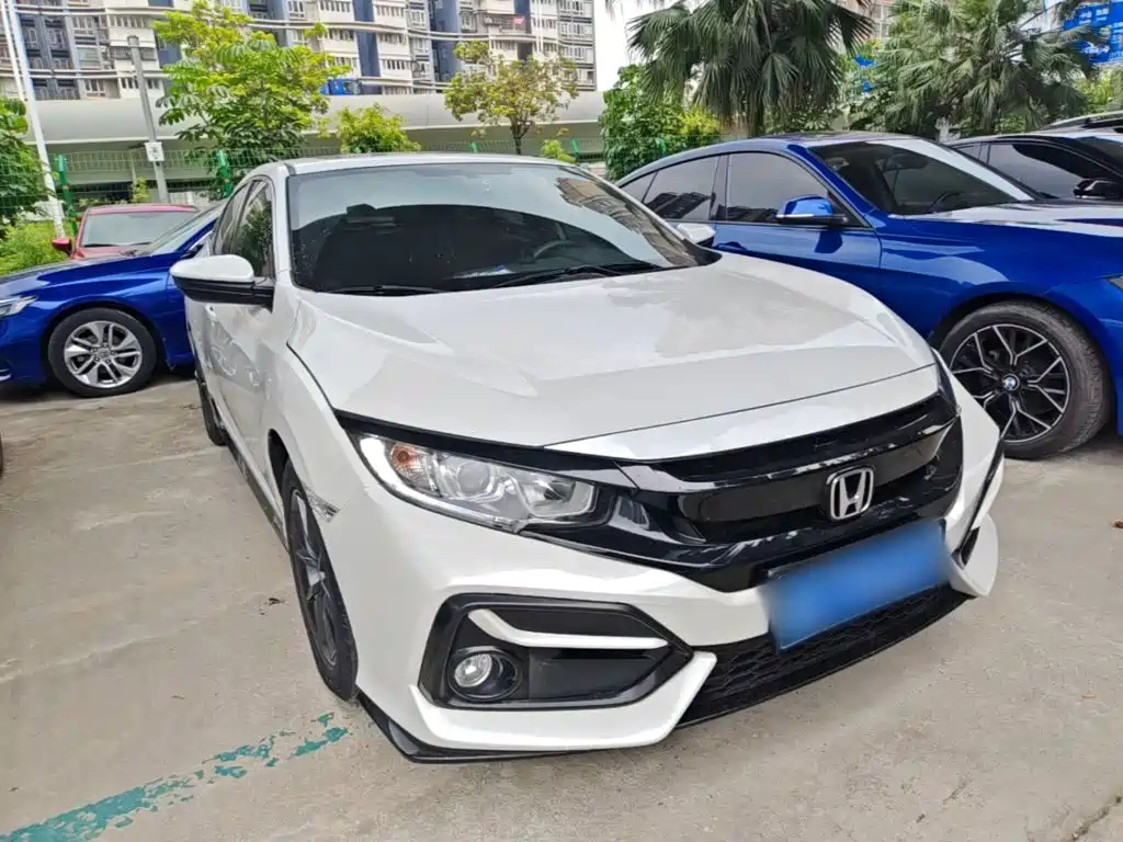 Civic HATCHBACK 220 TURBO CVT New Sharp Control