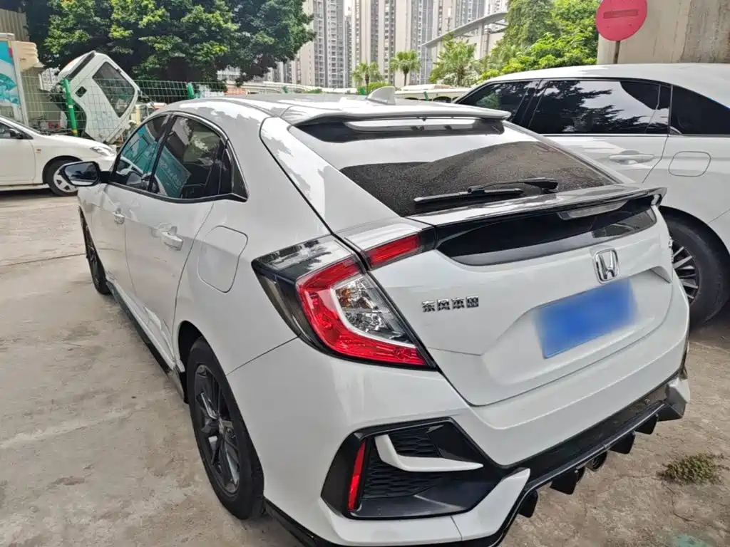 Civic HATCHBACK 220 TURBO CVT New Sharp Control