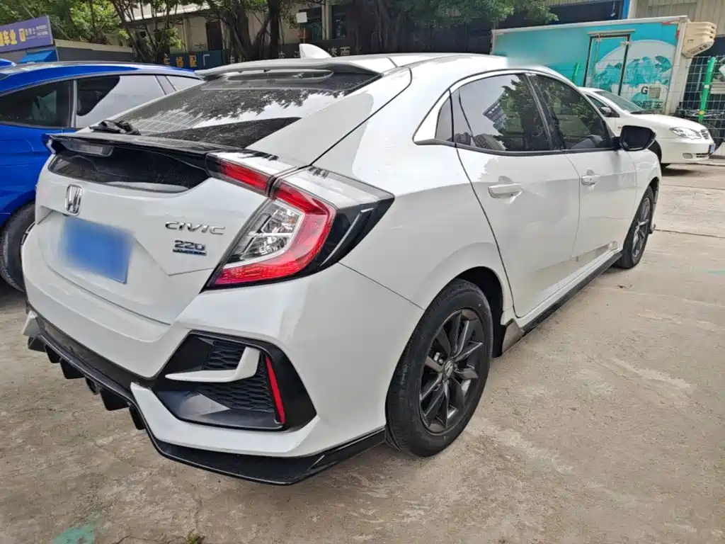Civic HATCHBACK 220 TURBO CVT New Sharp Control