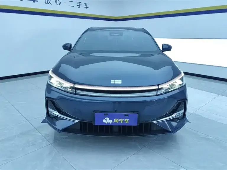 Geely Galaxy A7 银河A7 EM 2025款 EM-i 150 km 星舰版