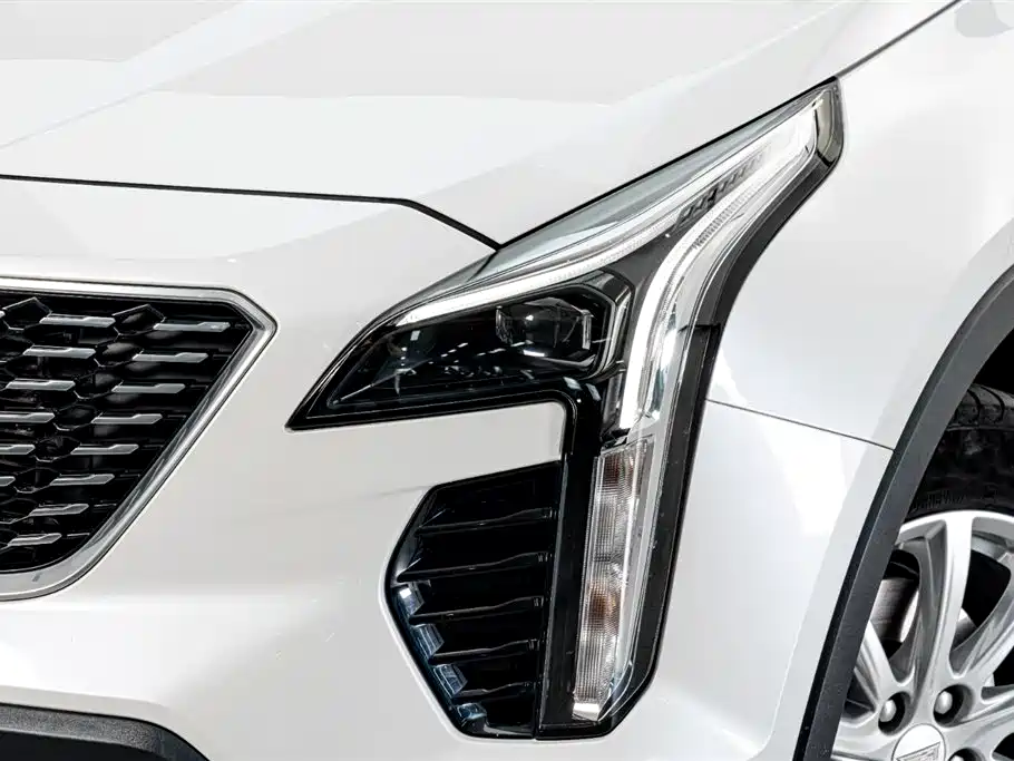 Cadillac XT4 Facelift 28 T 2 WD Tech