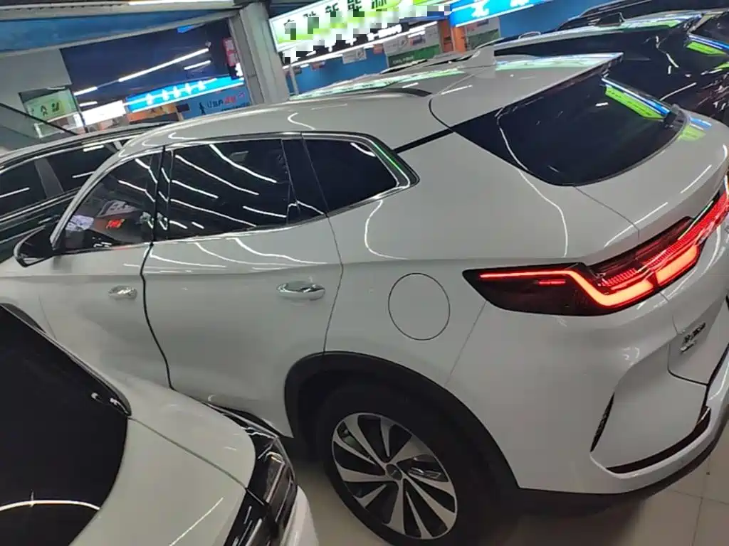 Song PLUS NEV Glory DM-i 150 km Flagship PLUS