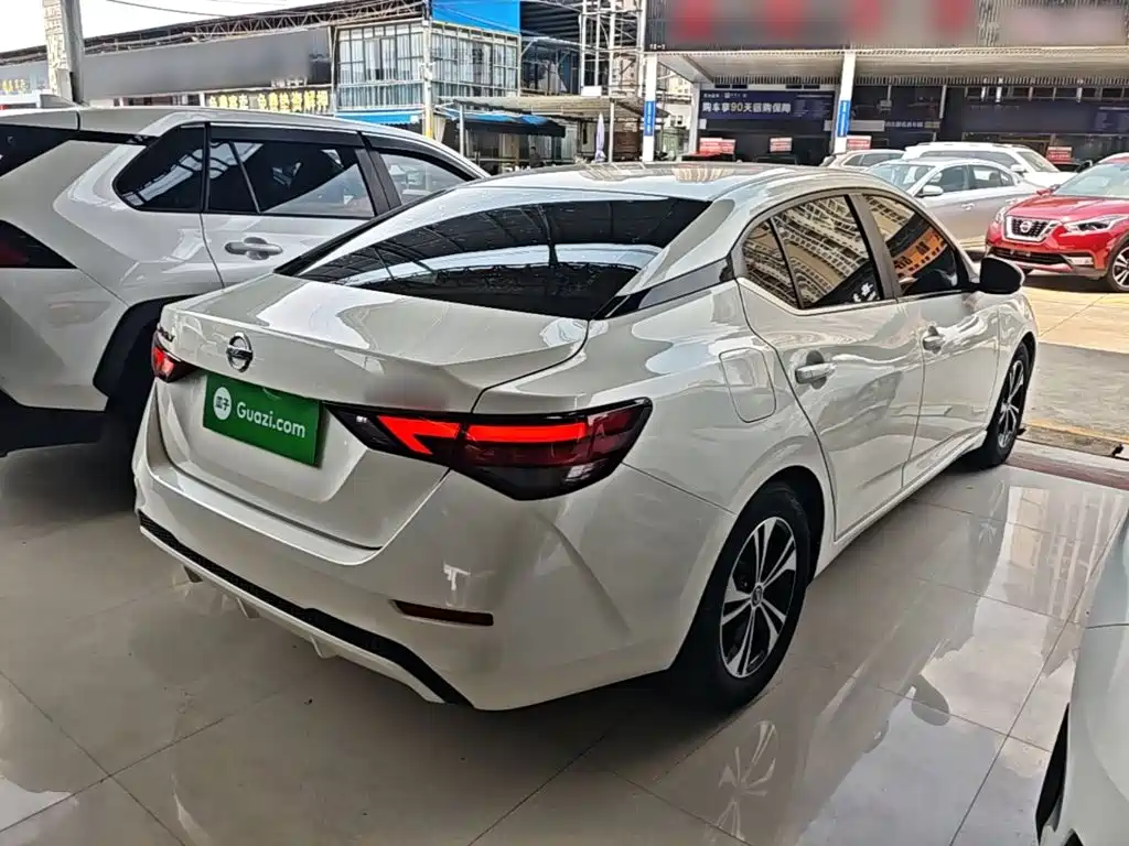 Sylphy 1.6 L XL CVT Joy