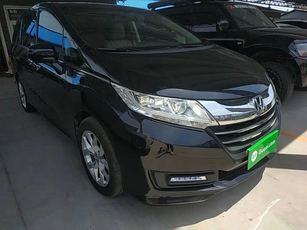 Odyssey Facelift 2.4 L Smart Enjoyment