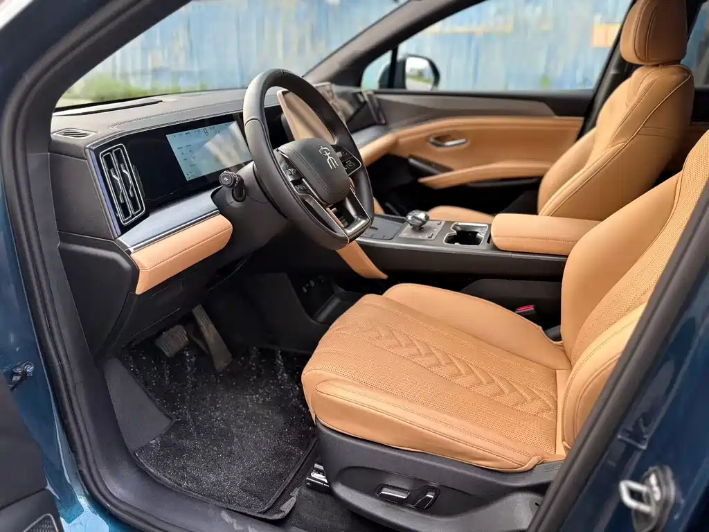 Song L DM-i Smart Drive 112 km Transcend