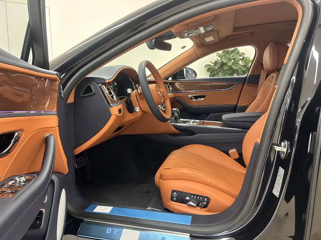 Flying Spur PHEV 4.0 T V8 Standard