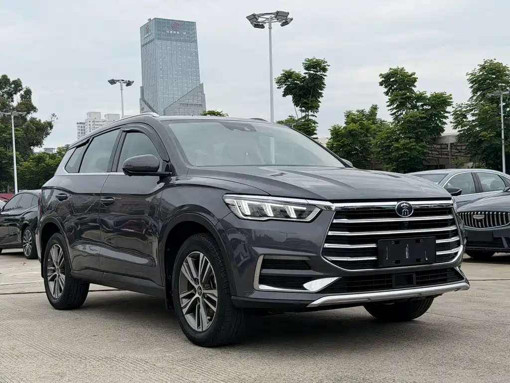 Song Pro 1.5 T Auto Luxury