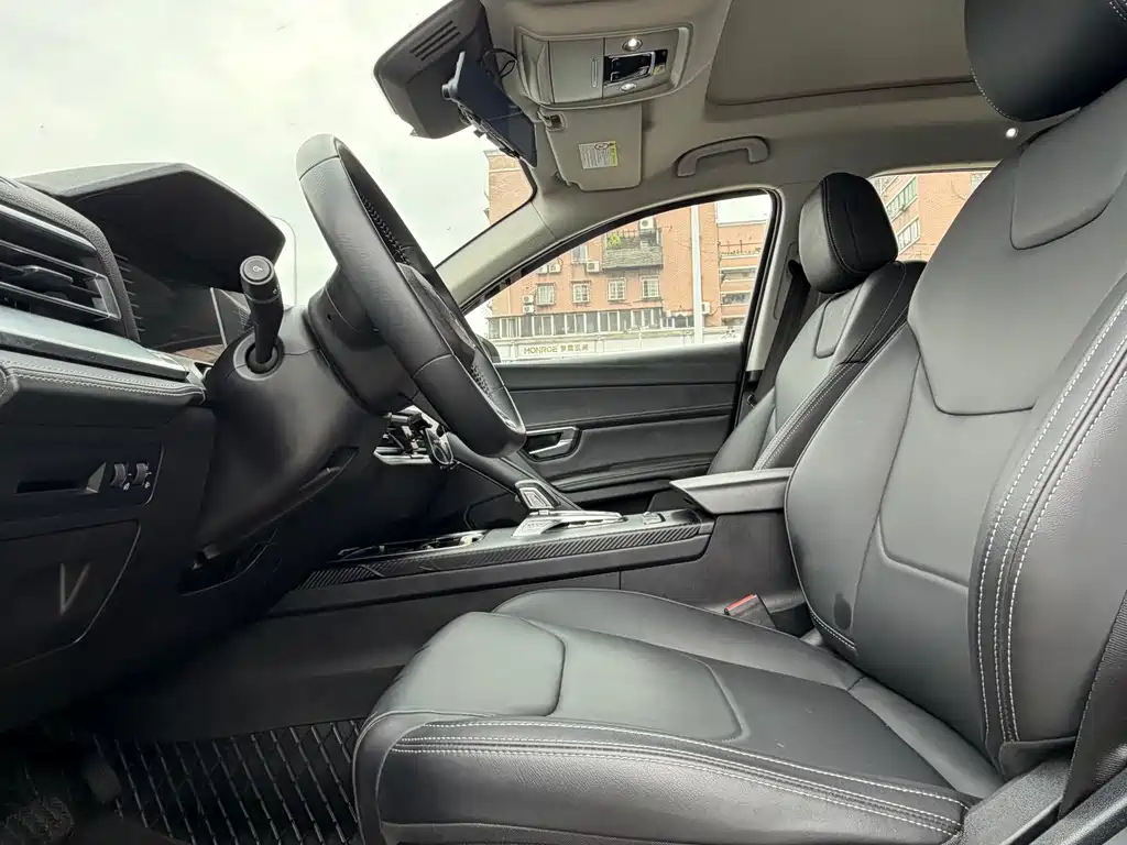 Song Pro 1.5 T Auto Luxury