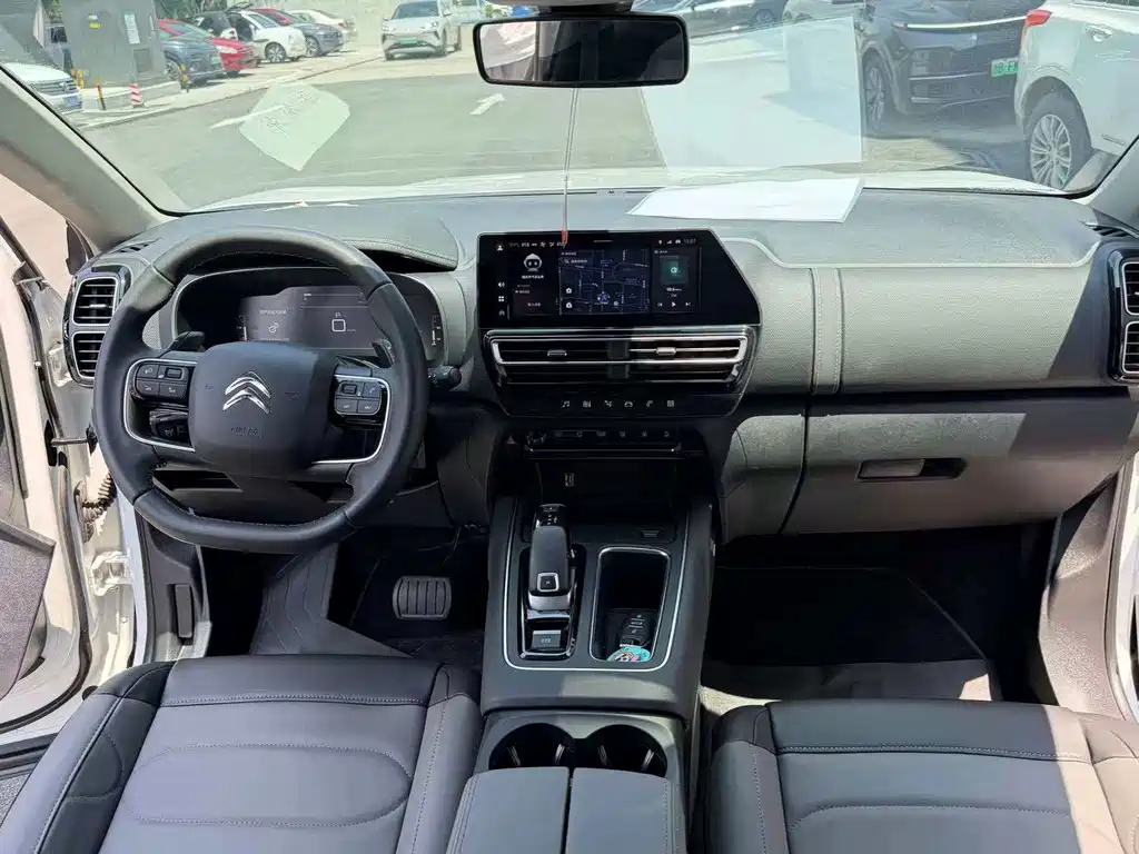 C5 Aircross 天逸 C5 AIRCROSS 2024款 400 THP 冠军版