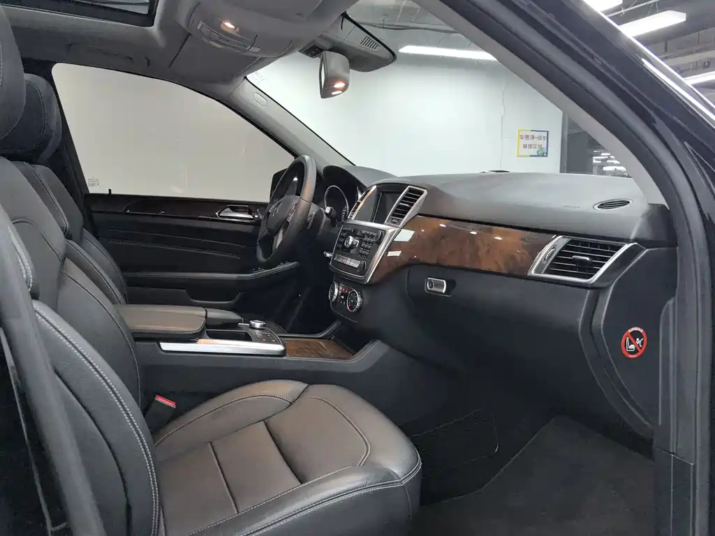 Mercedes-Benz M-Class ML 400 4 MATIC Dynamic