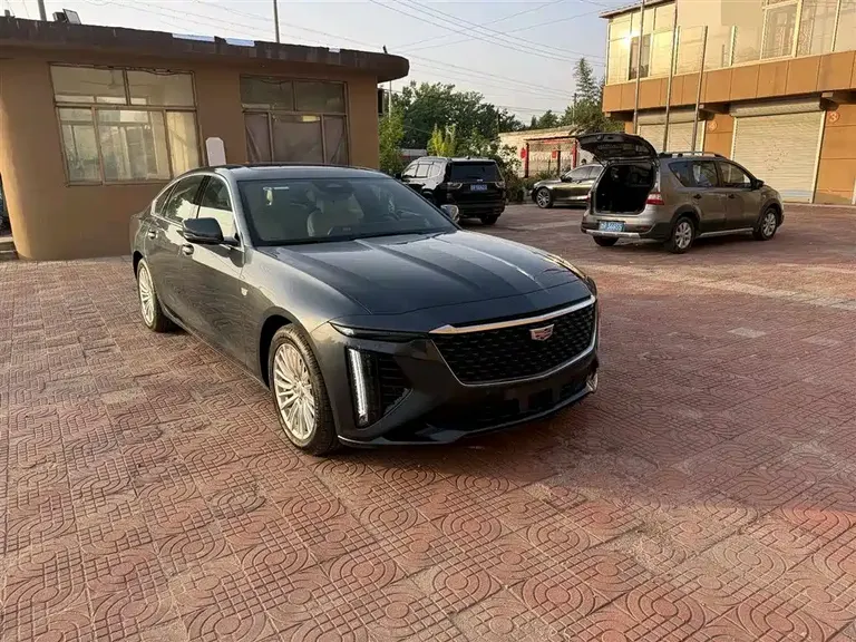 Cadillac CT6 28 T Style