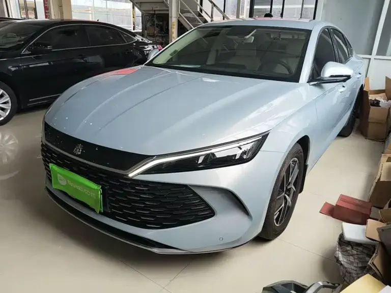 BYD Qin L DM-i 80 KM Transcend
