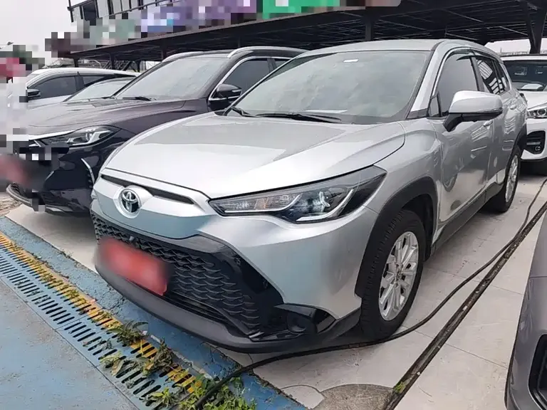 Toyota Frontlander 2.0 L CVT Elite plus