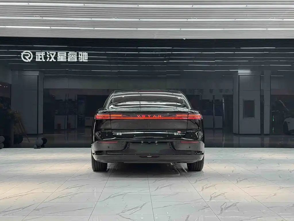 Voyah Zhuiguang L 4 WD Ultra